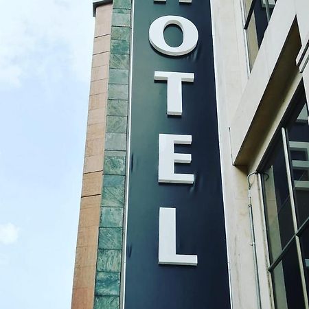 Hotel Golden Suite Pereira Kültér fotó
