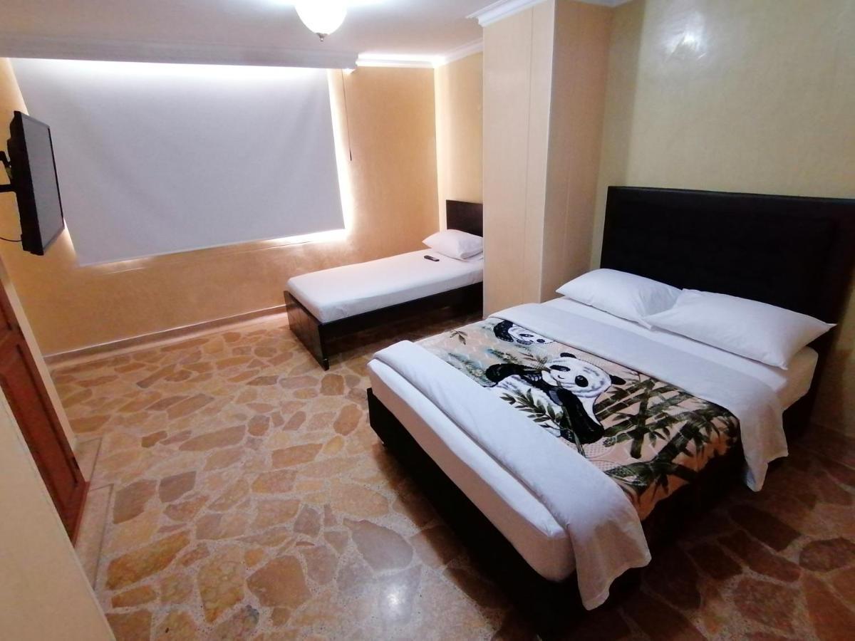 Hotel Golden Suite Pereira Kültér fotó