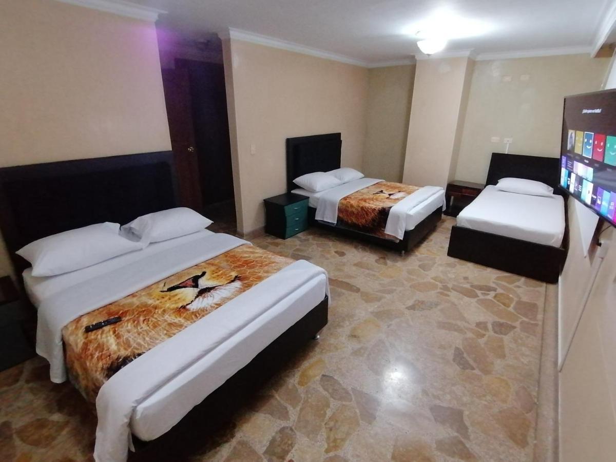 Hotel Golden Suite Pereira Kültér fotó