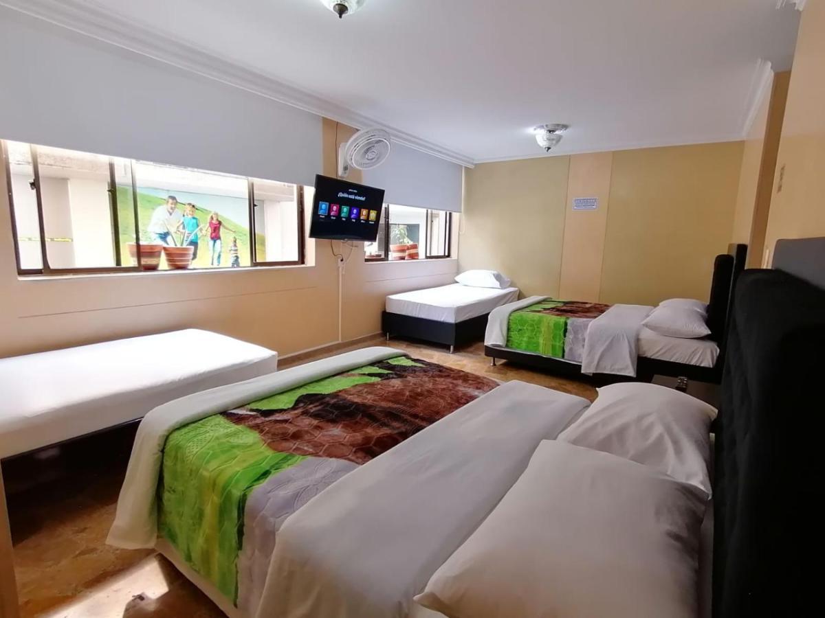Hotel Golden Suite Pereira Kültér fotó