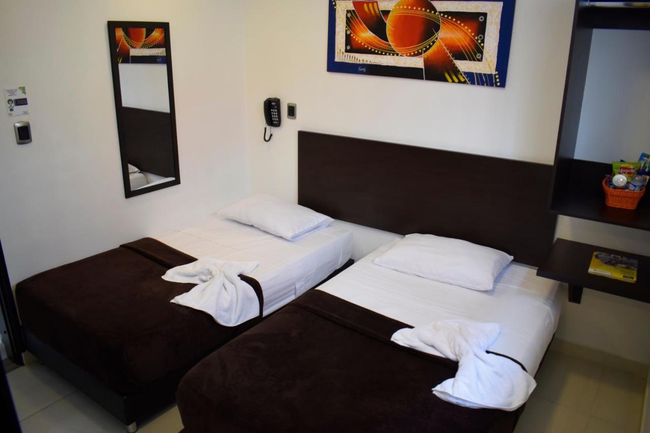 Hotel Golden Suite Pereira Kültér fotó