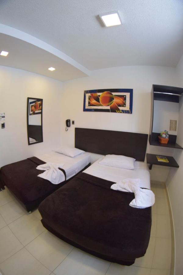 Hotel Golden Suite Pereira Kültér fotó